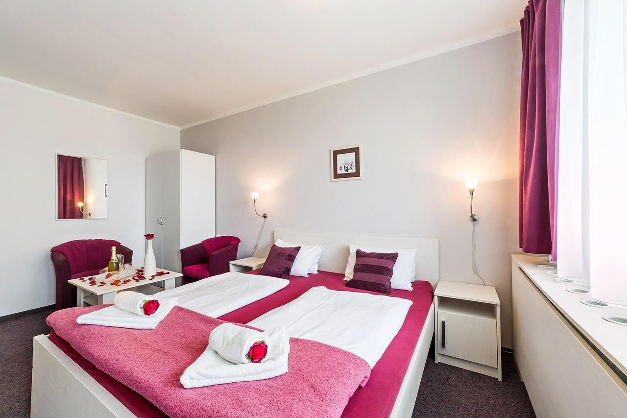 Hotel Racek Černá v Pošumaví Εξωτερικό φωτογραφία