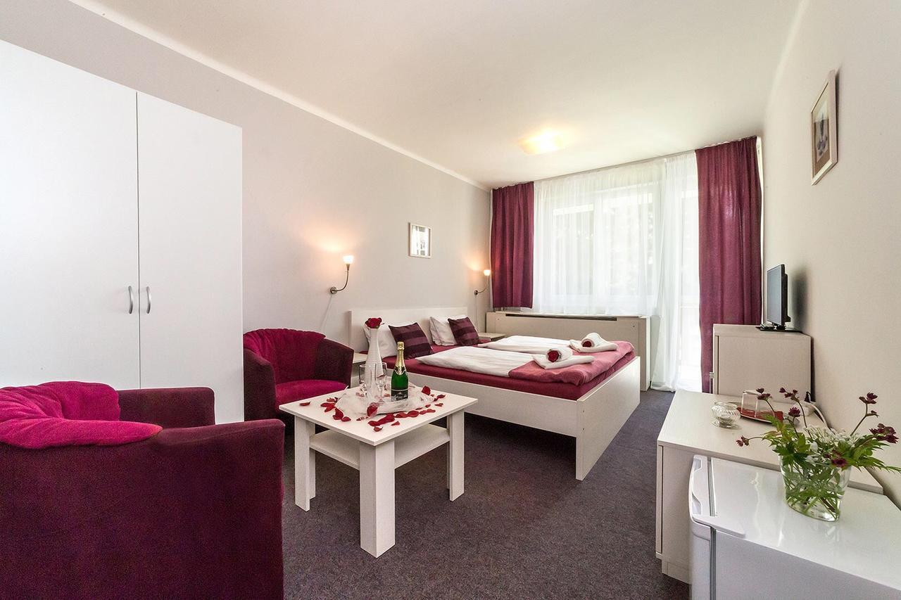 Hotel Racek Černá v Pošumaví Εξωτερικό φωτογραφία