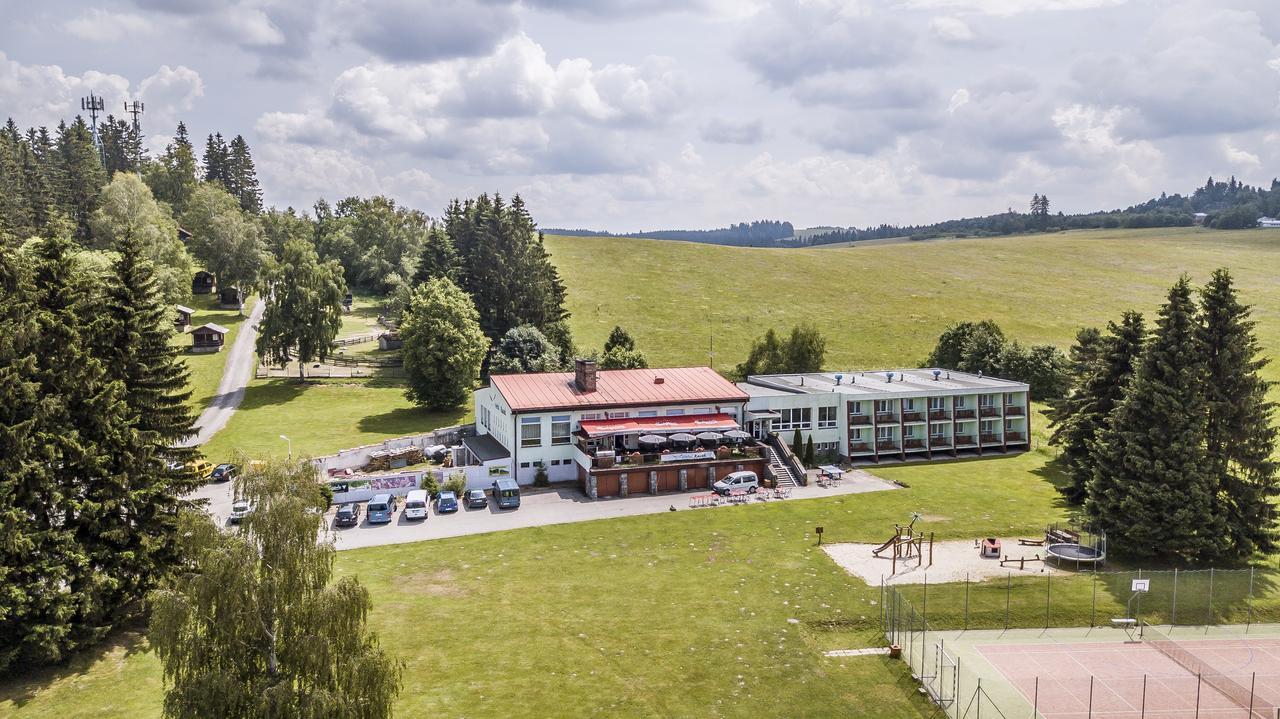 Hotel Racek Černá v Pošumaví Εξωτερικό φωτογραφία